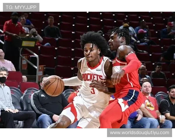 NBA直播斗球赛事实时解说与精彩片段回放，让你不错过每一个精彩瞬间